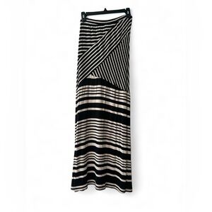 Comfortable and stretchy, cotton maxi skirt